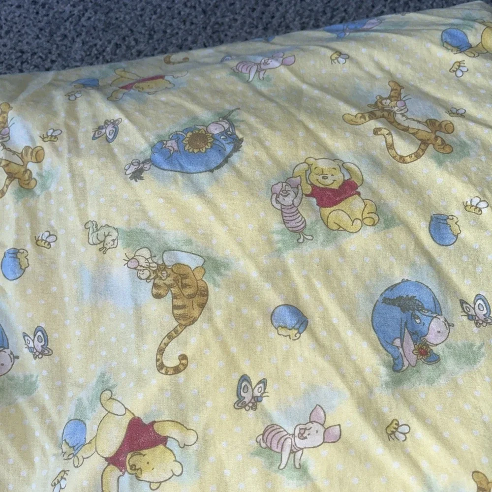 Vintage Winnie The Pooh Disney‎ Crib Sheet. Yellow